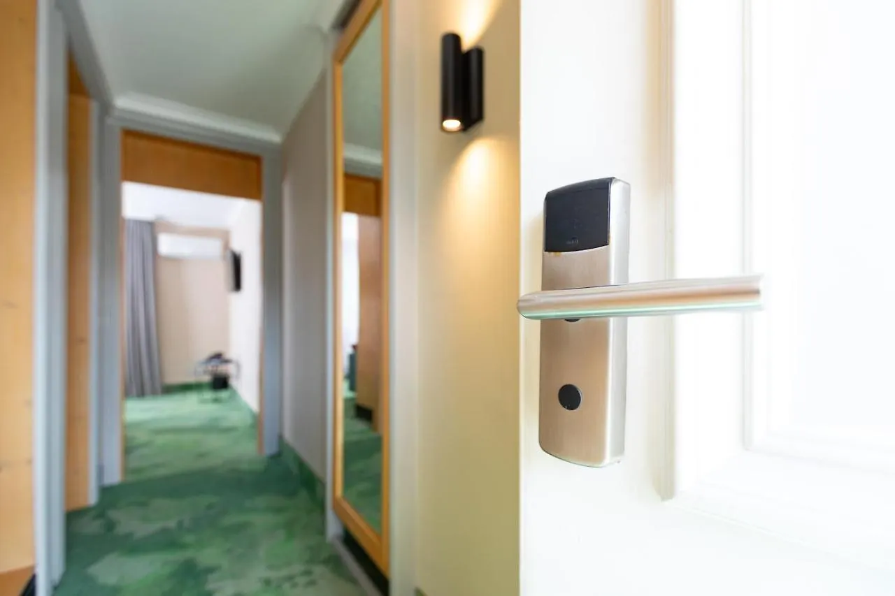 ****  Hotel Olymp Munich Eching  Německo
